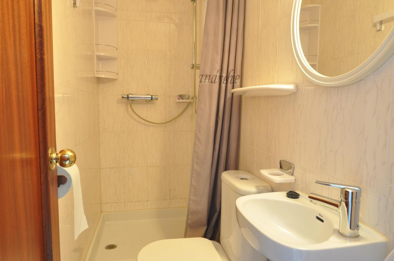 Rnet - Figueres Apartment Roses Ngoại thất bức ảnh